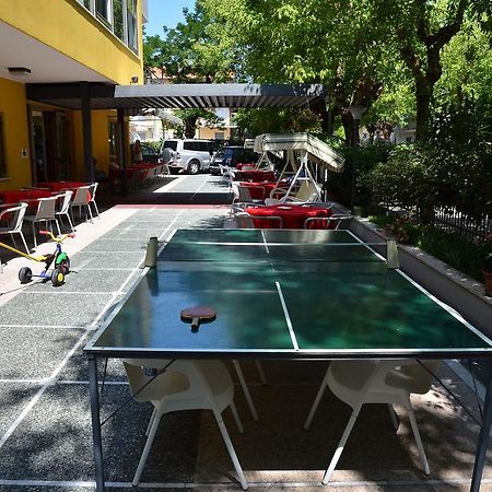 Hotel Betulla Rimini Bagian luar foto